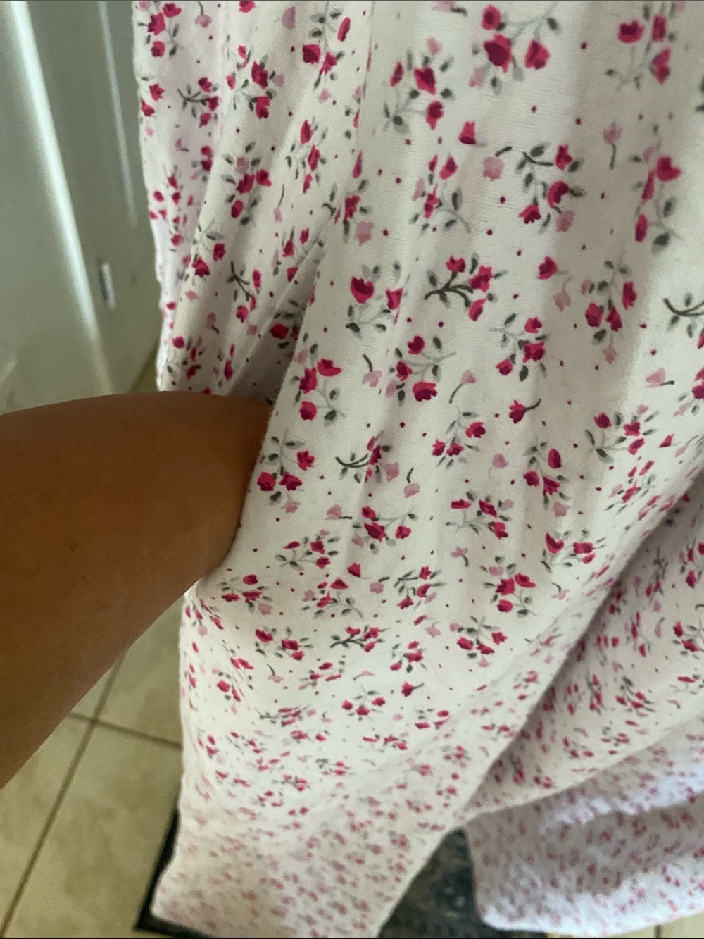 Eileen West White Maxi Nightgown with Pink Floral Print - Picture 5 of 11